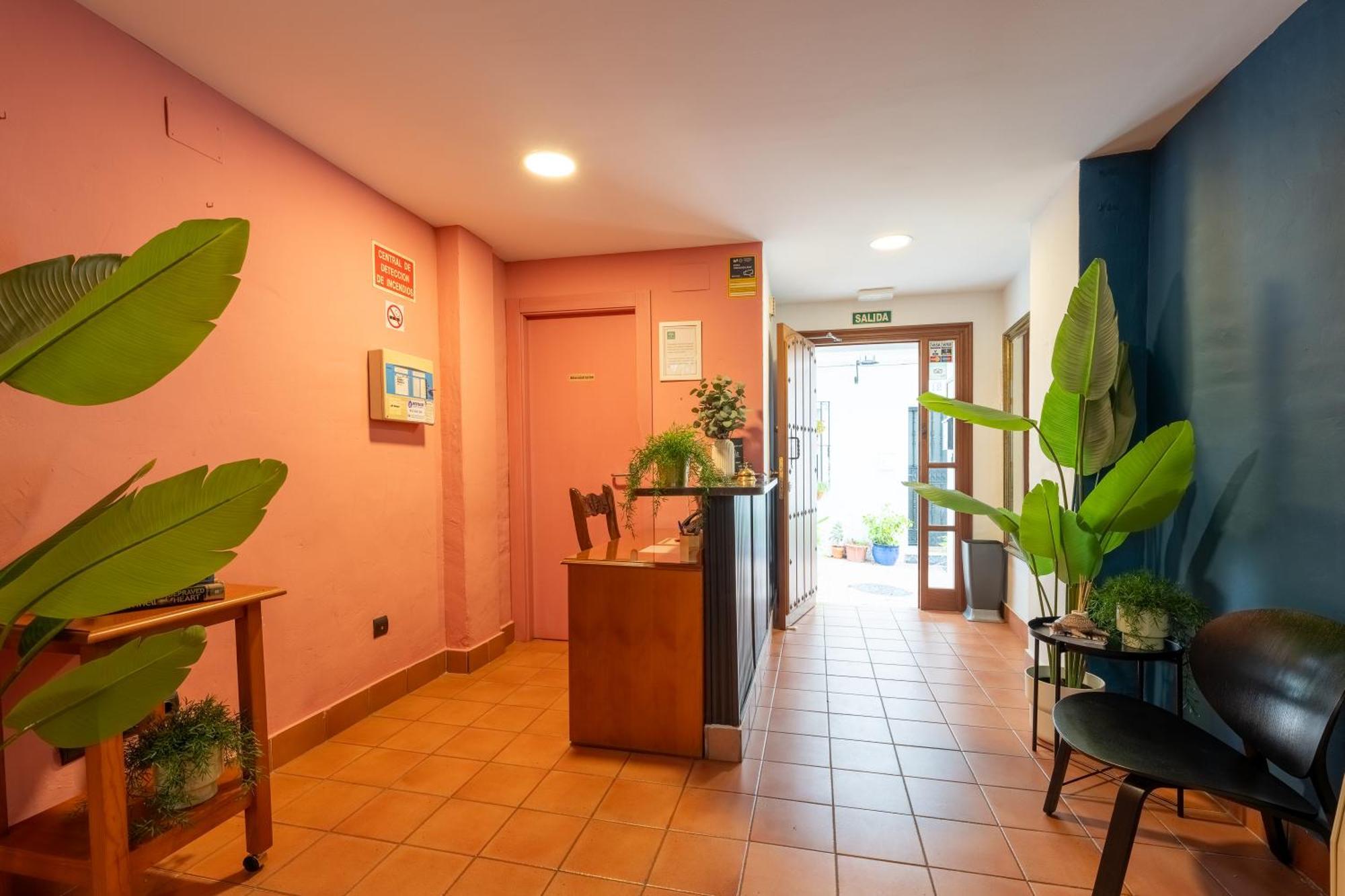 I Am La Posada Hotel And Apartment 贝纳尔马德纳 外观 照片