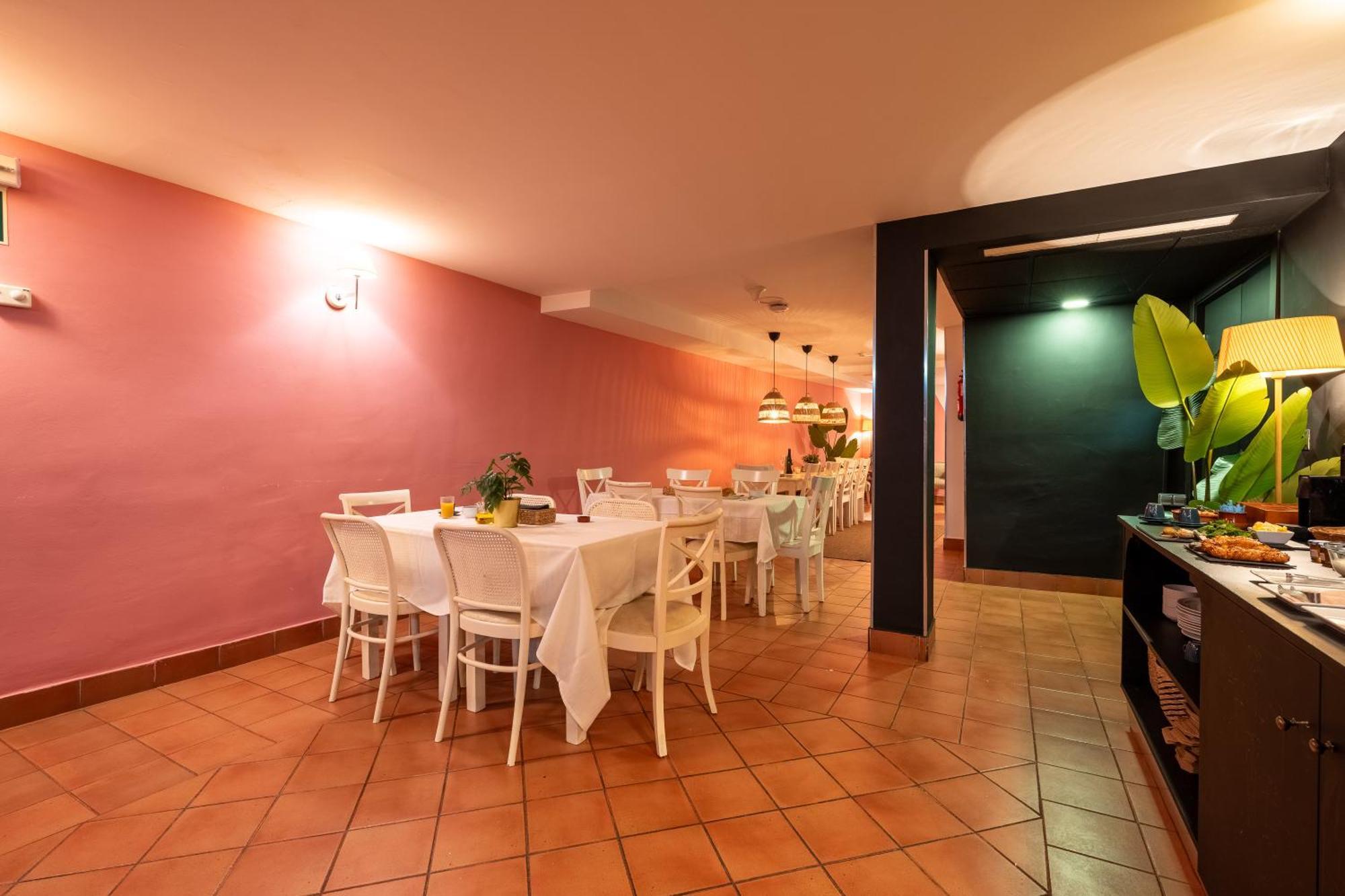 I Am La Posada Hotel And Apartment 贝纳尔马德纳 外观 照片