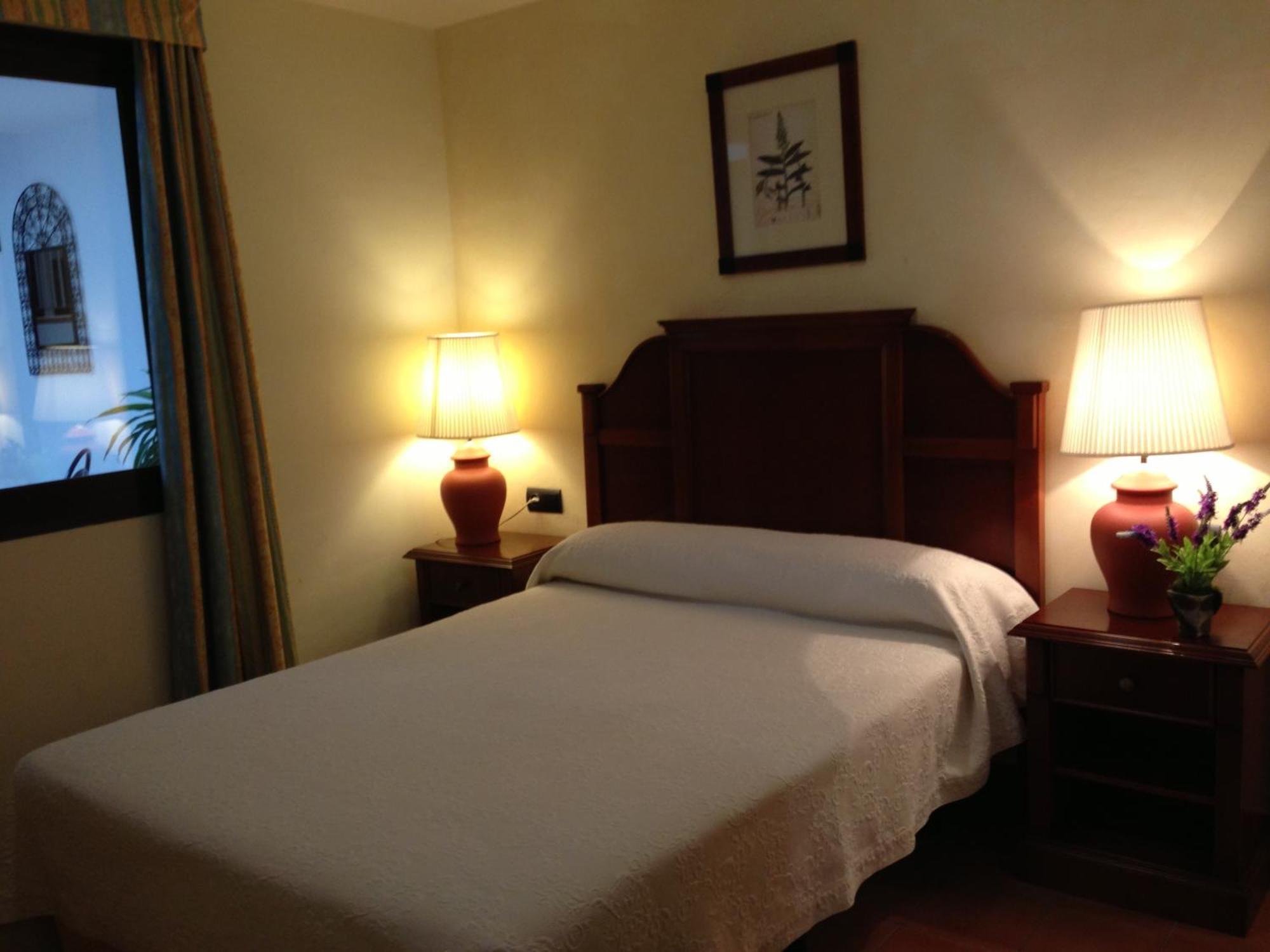I Am La Posada Hotel And Apartment 贝纳尔马德纳 外观 照片